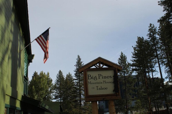 Big Pines Mountain House image 62